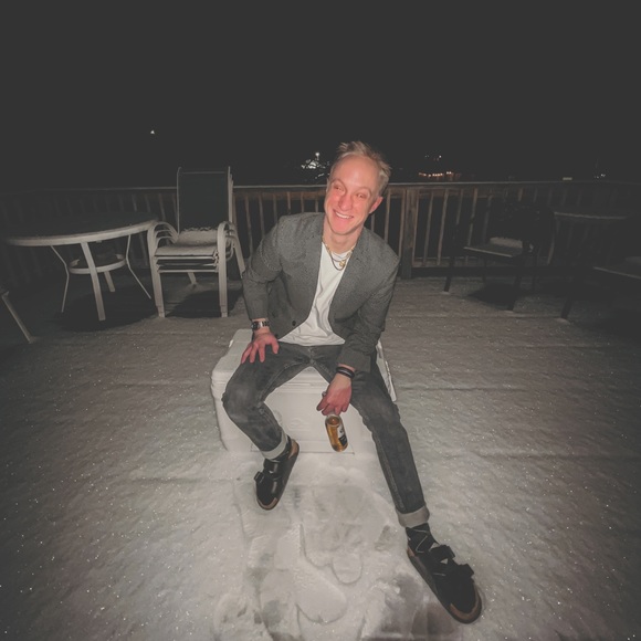 Hi, I’m Mike. - Picture 1 of 1